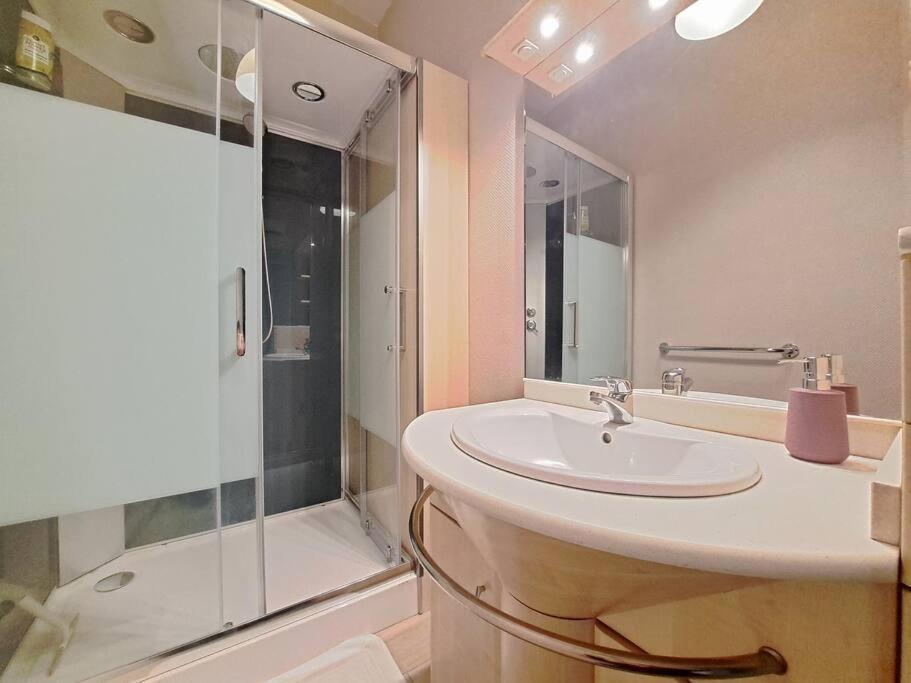 Perth, Bel Appartement Lumineux Reims Dış mekan fotoğraf